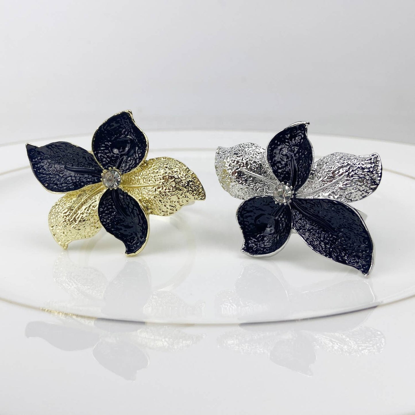 Elegant Floral Napkin Ring