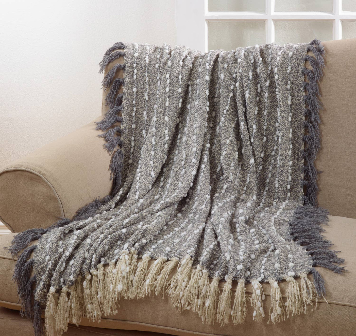 Delicate Stitched Pom Pom Tassel Throw Blanket