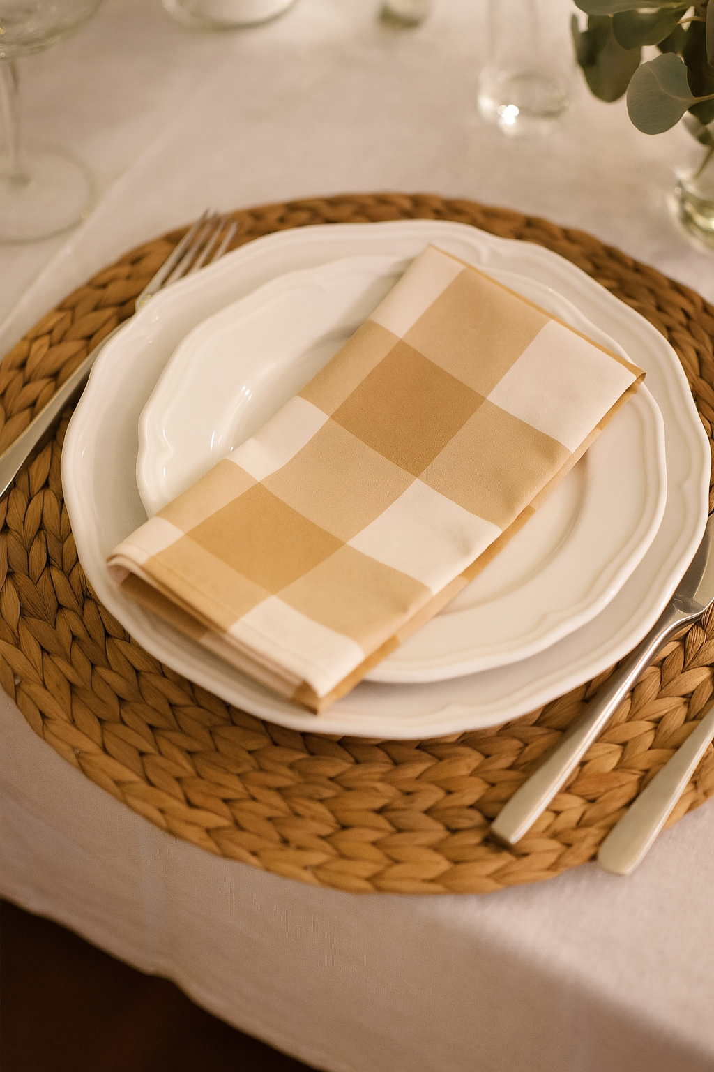 Beige and White Farmhouse Plaid 18" Cloth Napkin