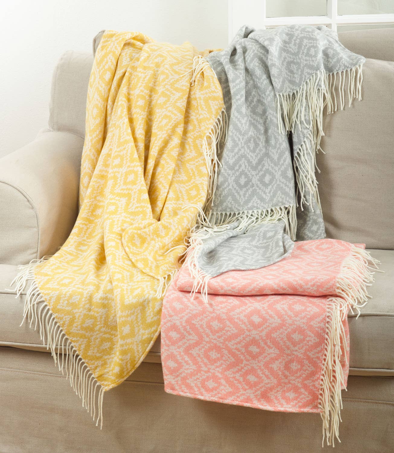 Jacquard Tassel Cozy Throw Blanket