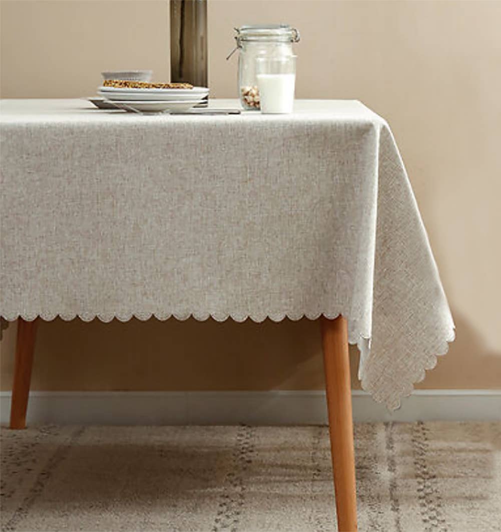 Natural Scalloped Border Wrinkle-Free Tablecloth