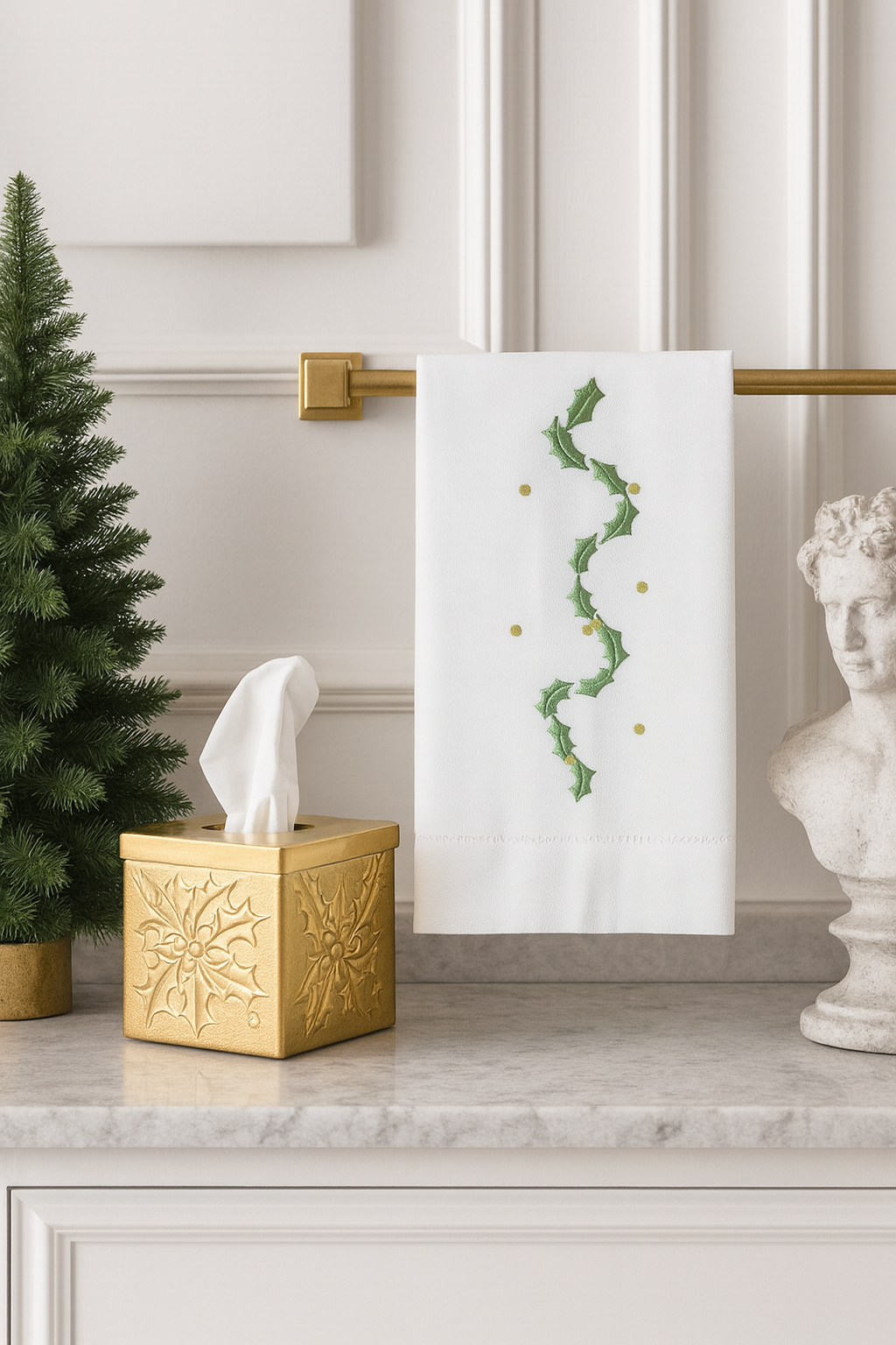 Embroidered Holly Leaf Garland Linen-Cotton Guest Towel