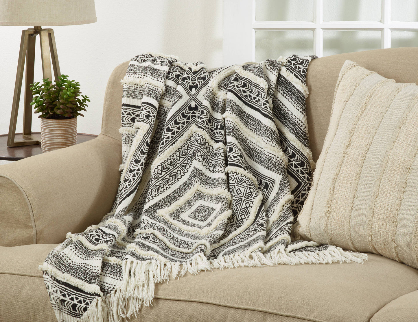 Black Embellished Diamond Pure Cotton 50x60 Throw Blanket
