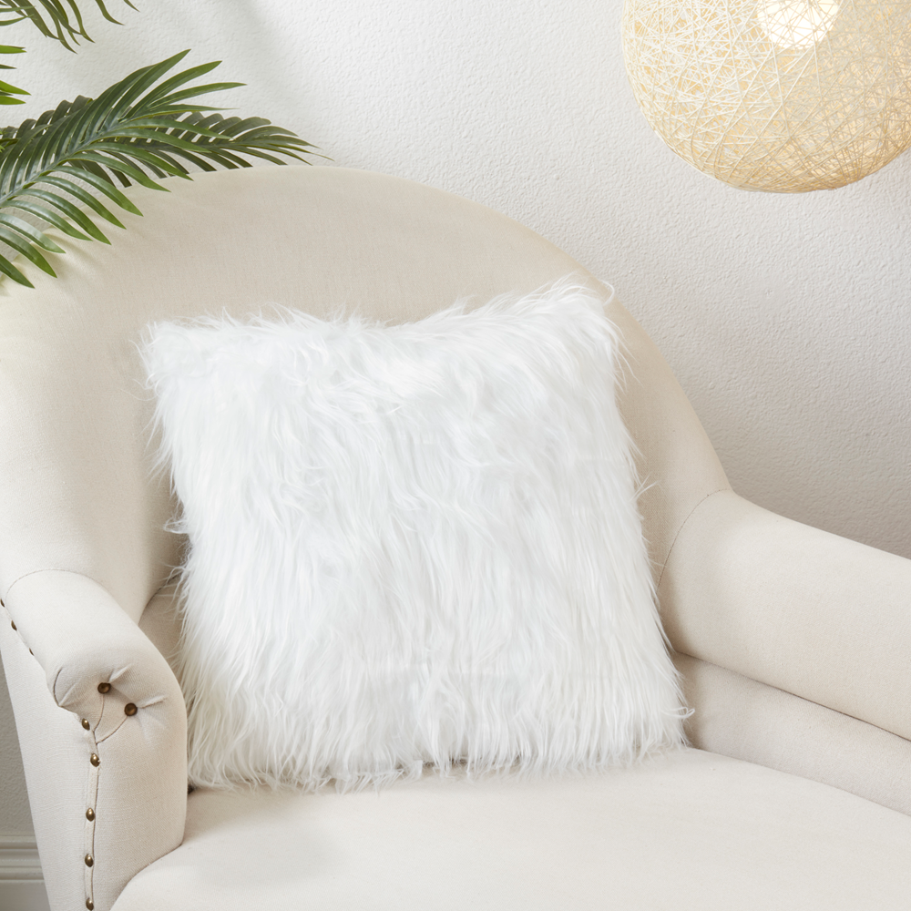 802 - Ivory Long Hair Faux Fur 18" Throw Pillow