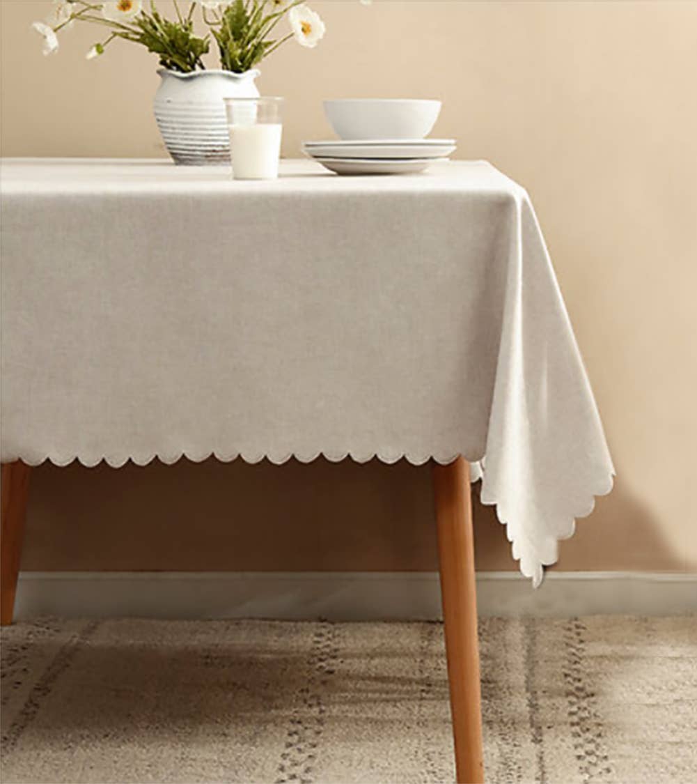 Beige Scalloped Border Wrinkle-Free Tablecloth