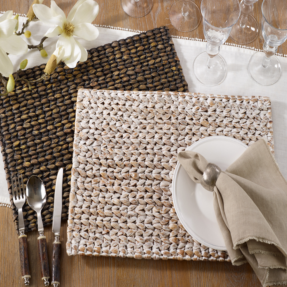1053 - Woven Water Hyacinth 14"x19" Placemat