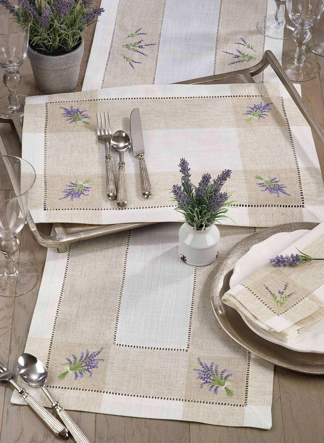 2234 - Cottage Embroidered Lavender 14"x19" Placemat