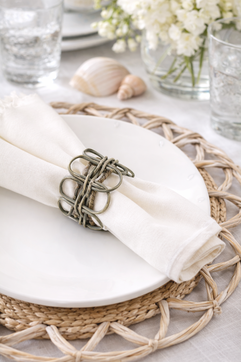 Grey Twisted Rattan Napkin Ring
