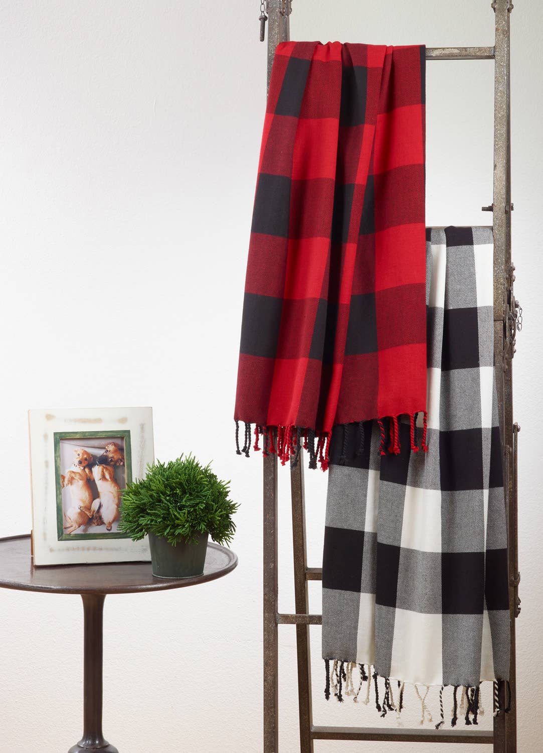 Buffalo Plaid Cotton Throw Blanket with Hand Knotted Tassel
