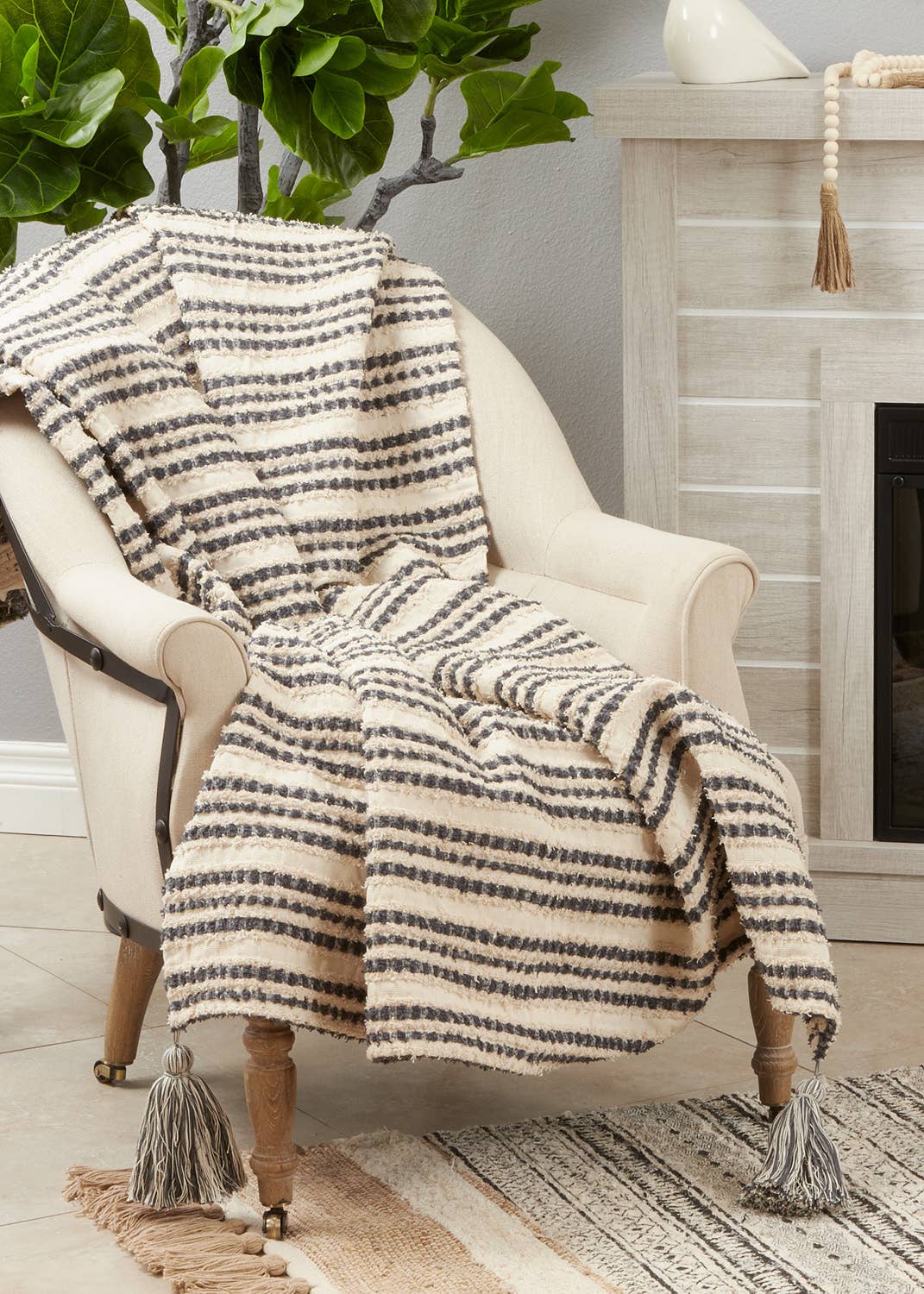 Black and White Striped Woven Throw Blanket – 50" x 60"
