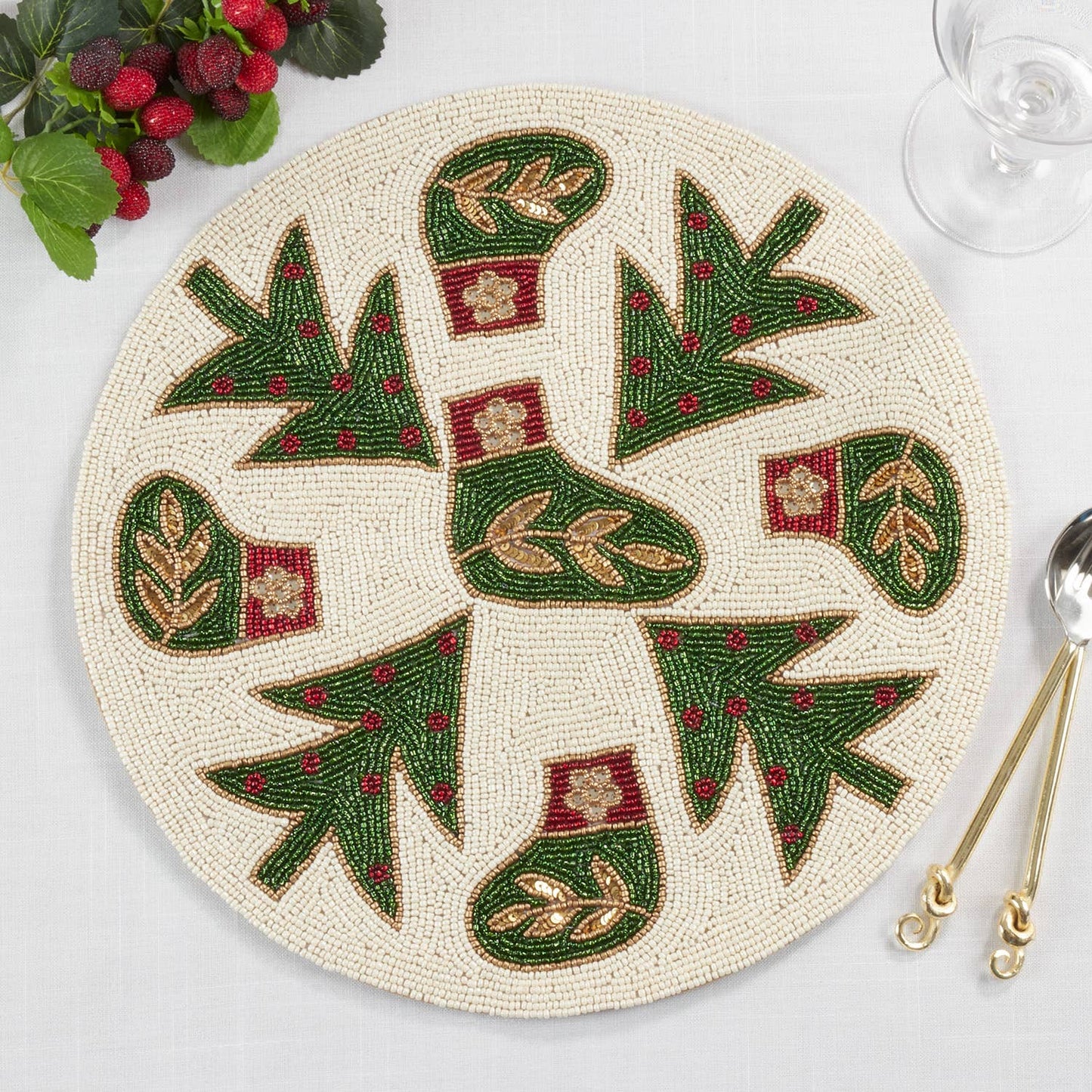 8085 - Beaded Christmas Trees & Stockings 15" Placemat