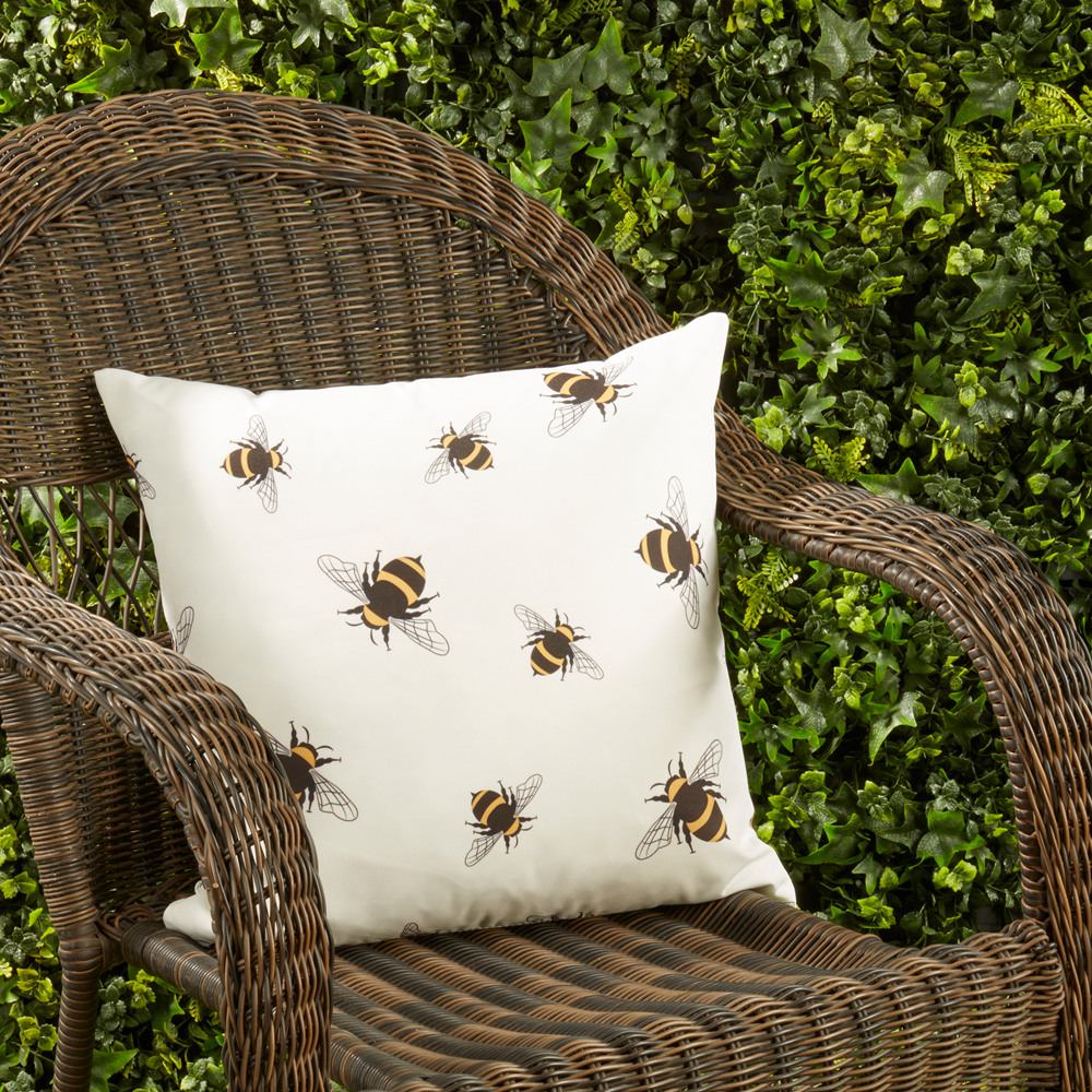 7891 - 18" Bumble Bee Outdoor Filled Throw Pillow