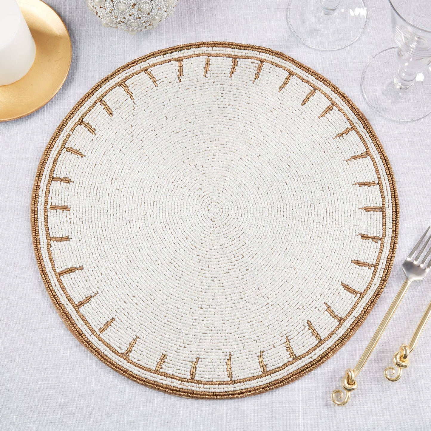 5910 - Hand Beaded White & Gold 15-Inch Placemat