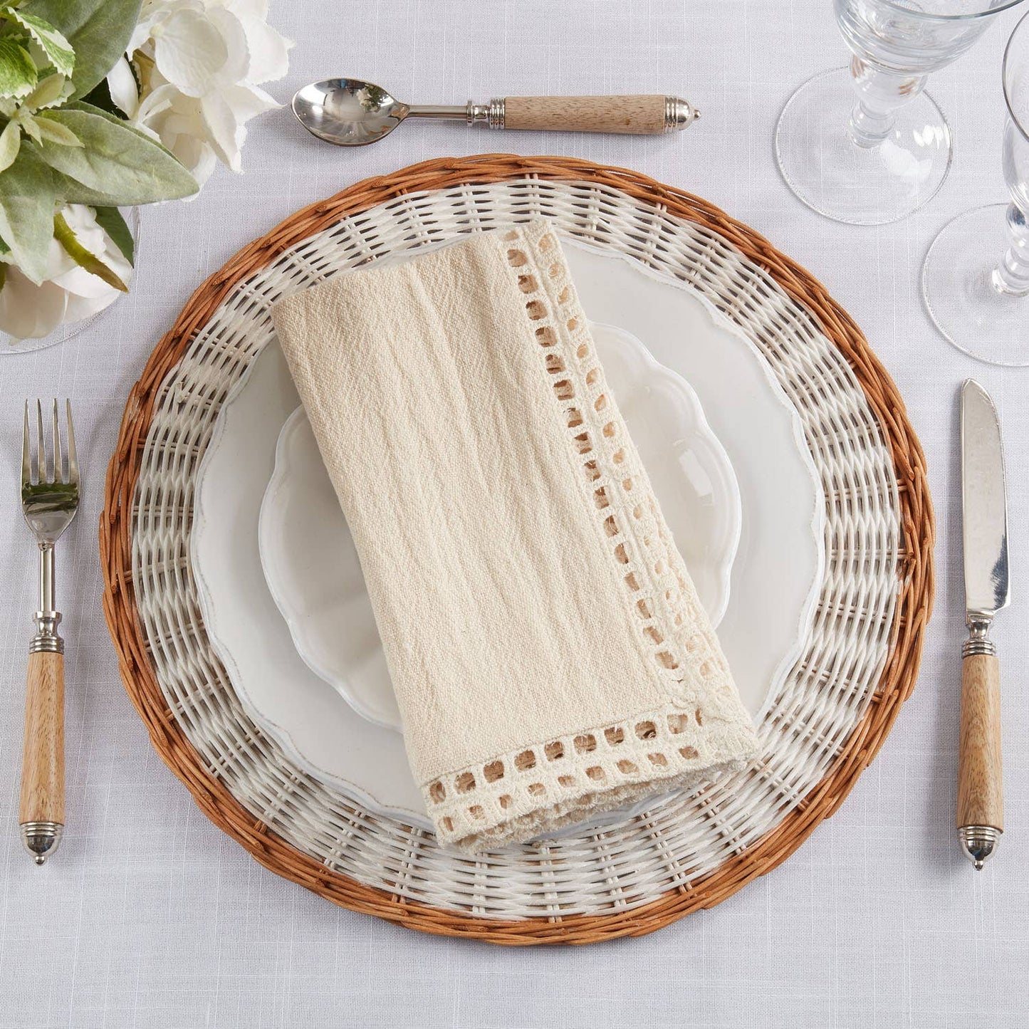 1587 - Ivory Net Cotton 20" Dinner Napkin