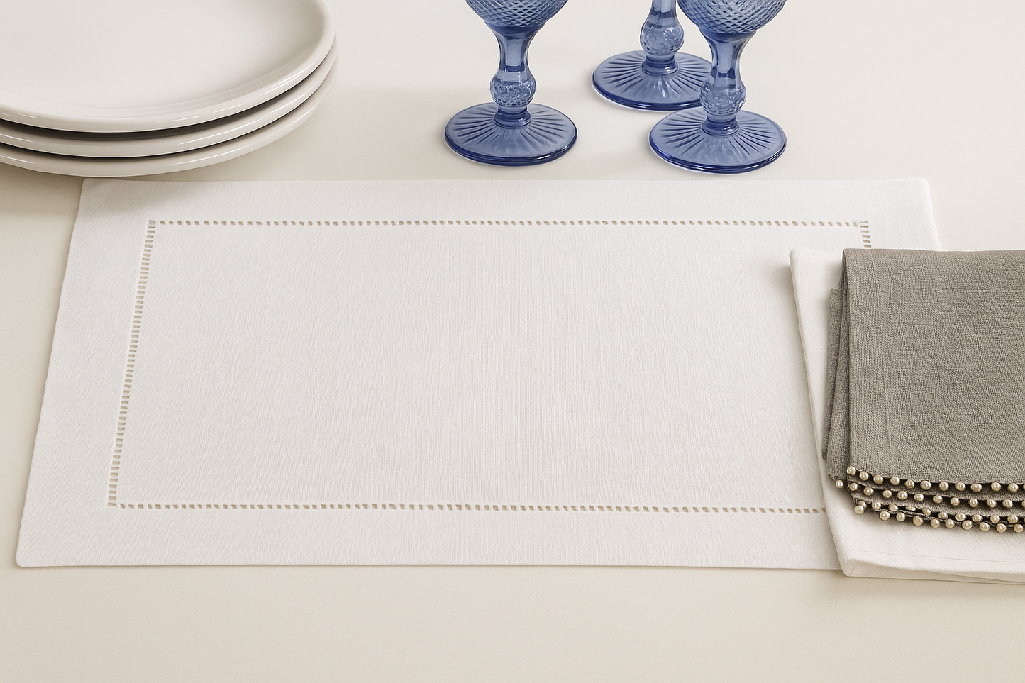7300 - White Hemstitch 13"X19" Placemat