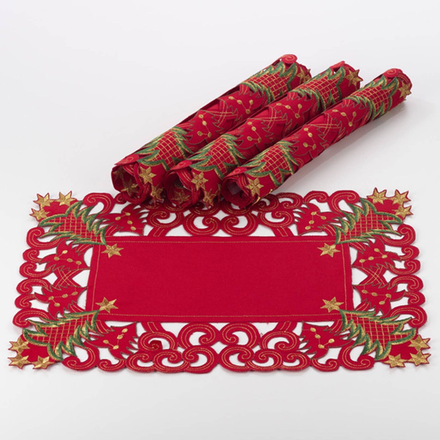 QX227 - Red Embroidered Christmas Tree 14x20 Placemat