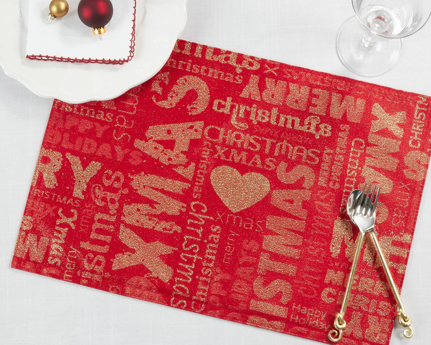 8792 - Gold Christmas Print Red 13x19 Placemat