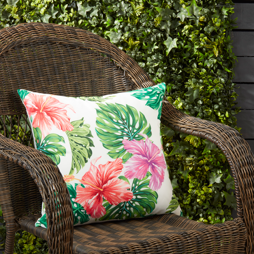 1470 - Floral Print Filled 18" Throw Pillow