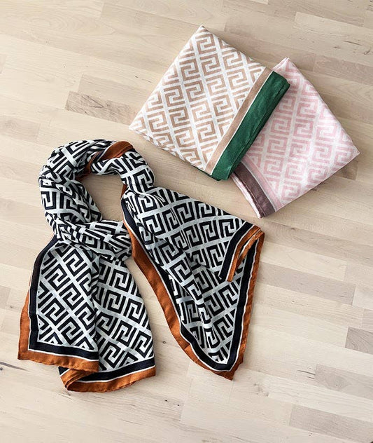 Geometric Maze Pattern Women's Shawl Scarf