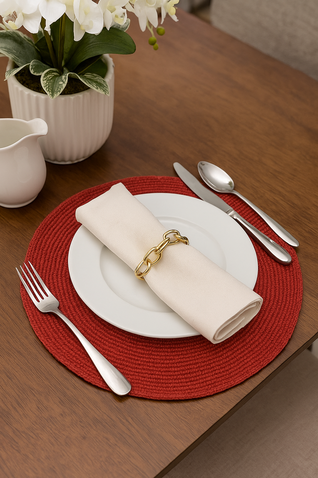 PM0012 - Red Woven Round 14" Round Placemat