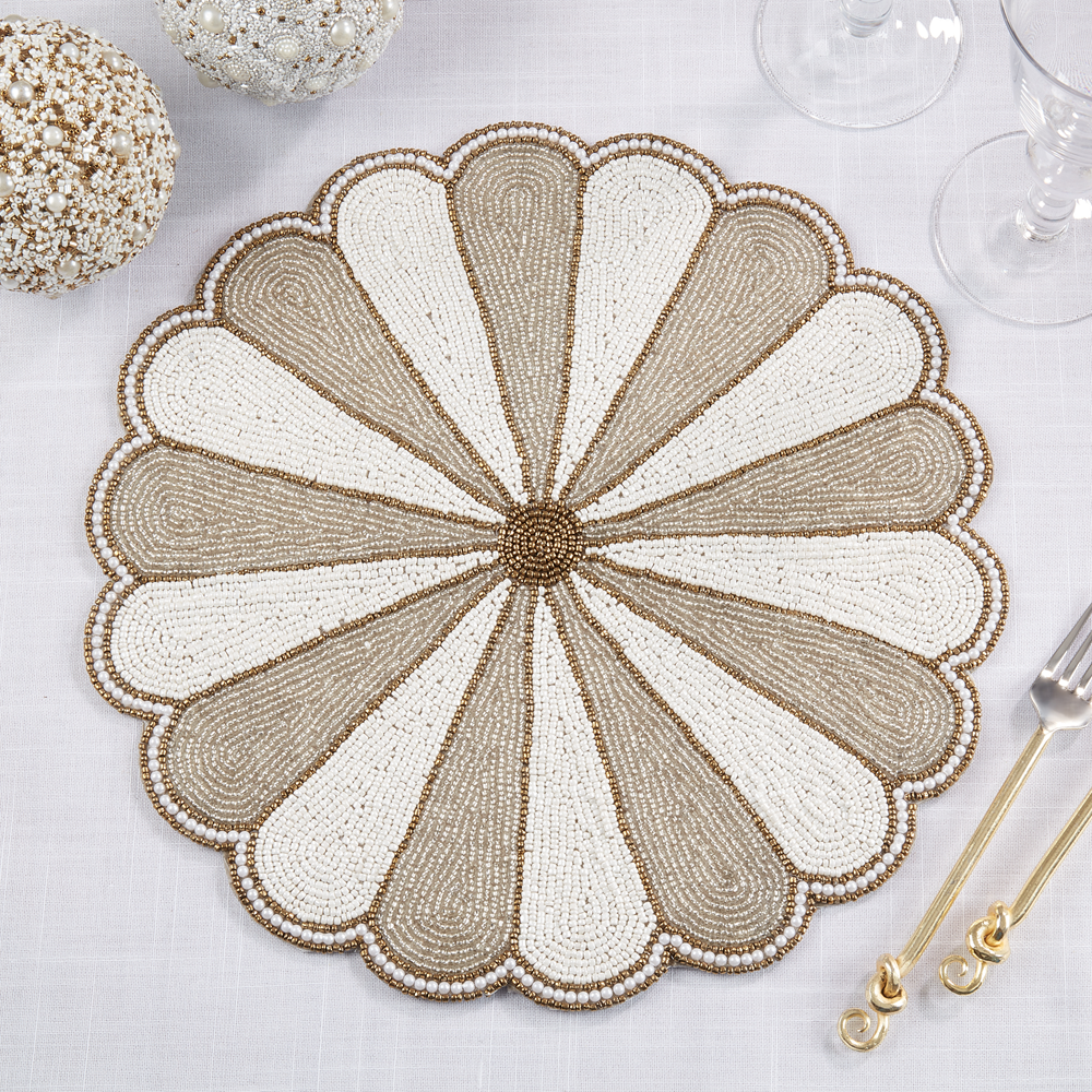 3170 - Silver & White Beaded Pinwheel 14" Round Placemat