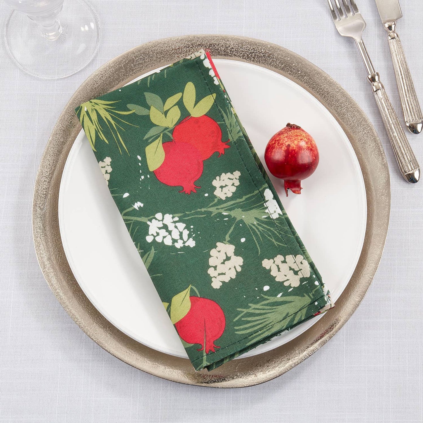 7712 - Pomegranate Holiday Design Green 20" Cloth Napkin