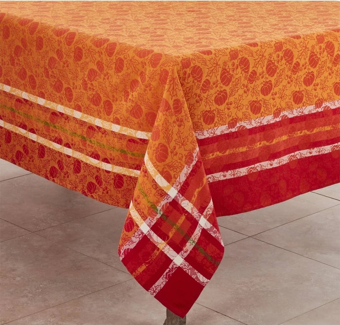 1565 - Pumpkin & Leaf Jacquard Cotton Thanksgiving Tablecloth