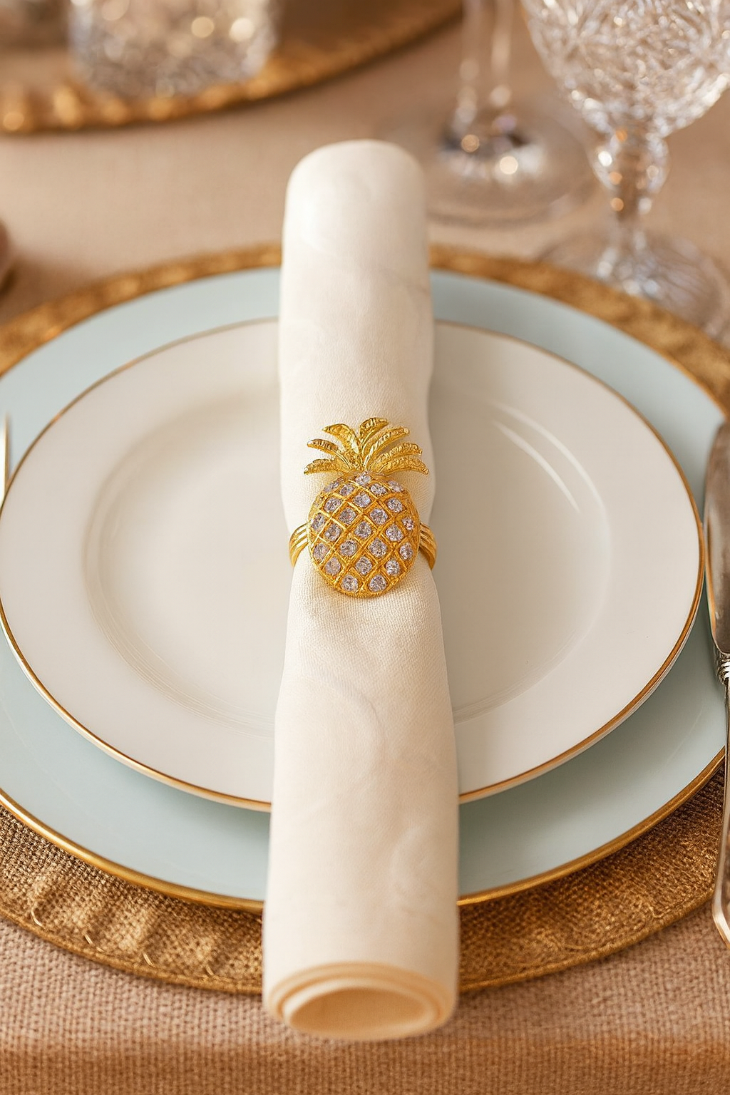 CH006 - Jeweled Pineapple Gold Metal Napkin Ring