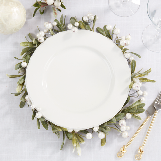 White Berry 10" Wreath