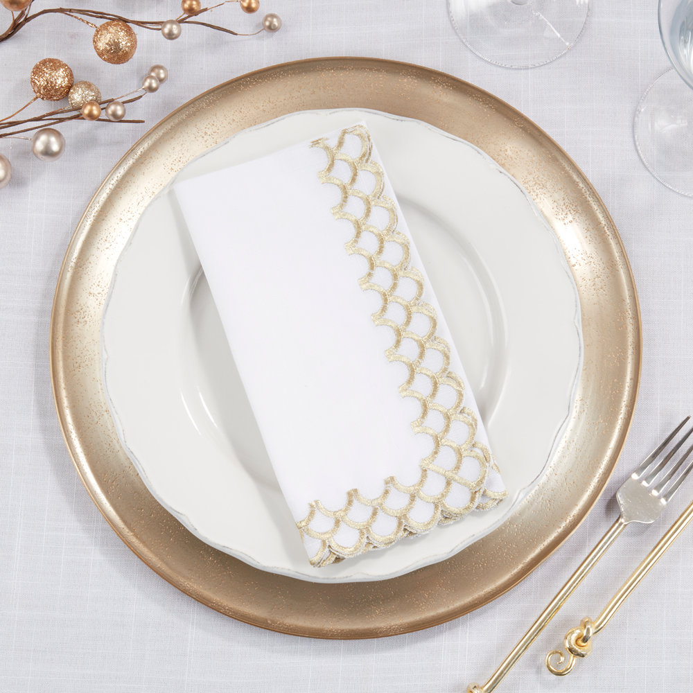 1038 - Gold Scalloped Border White 20" Cloth Napkin