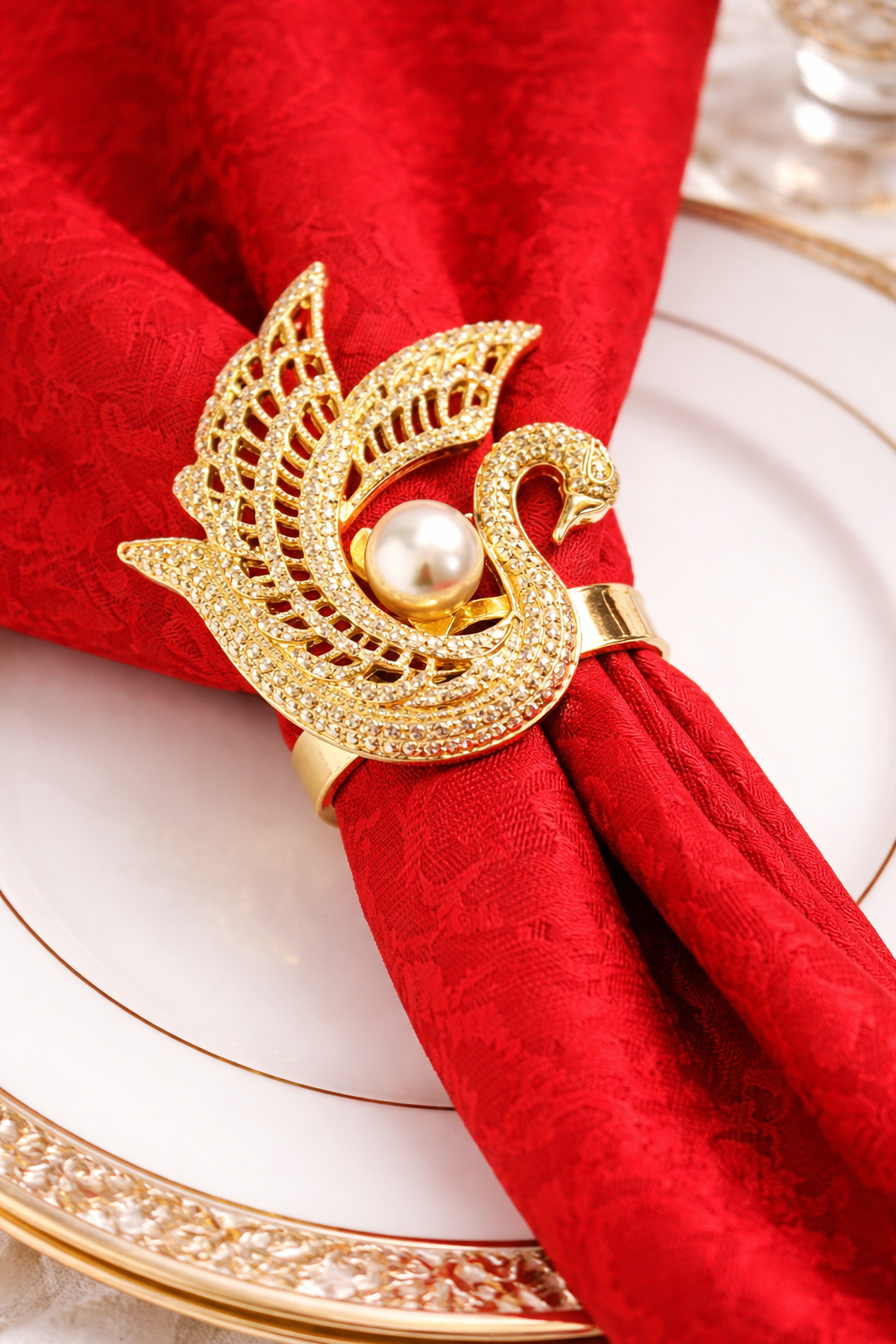 Gold Pearl Swan Metal Napkin Ring