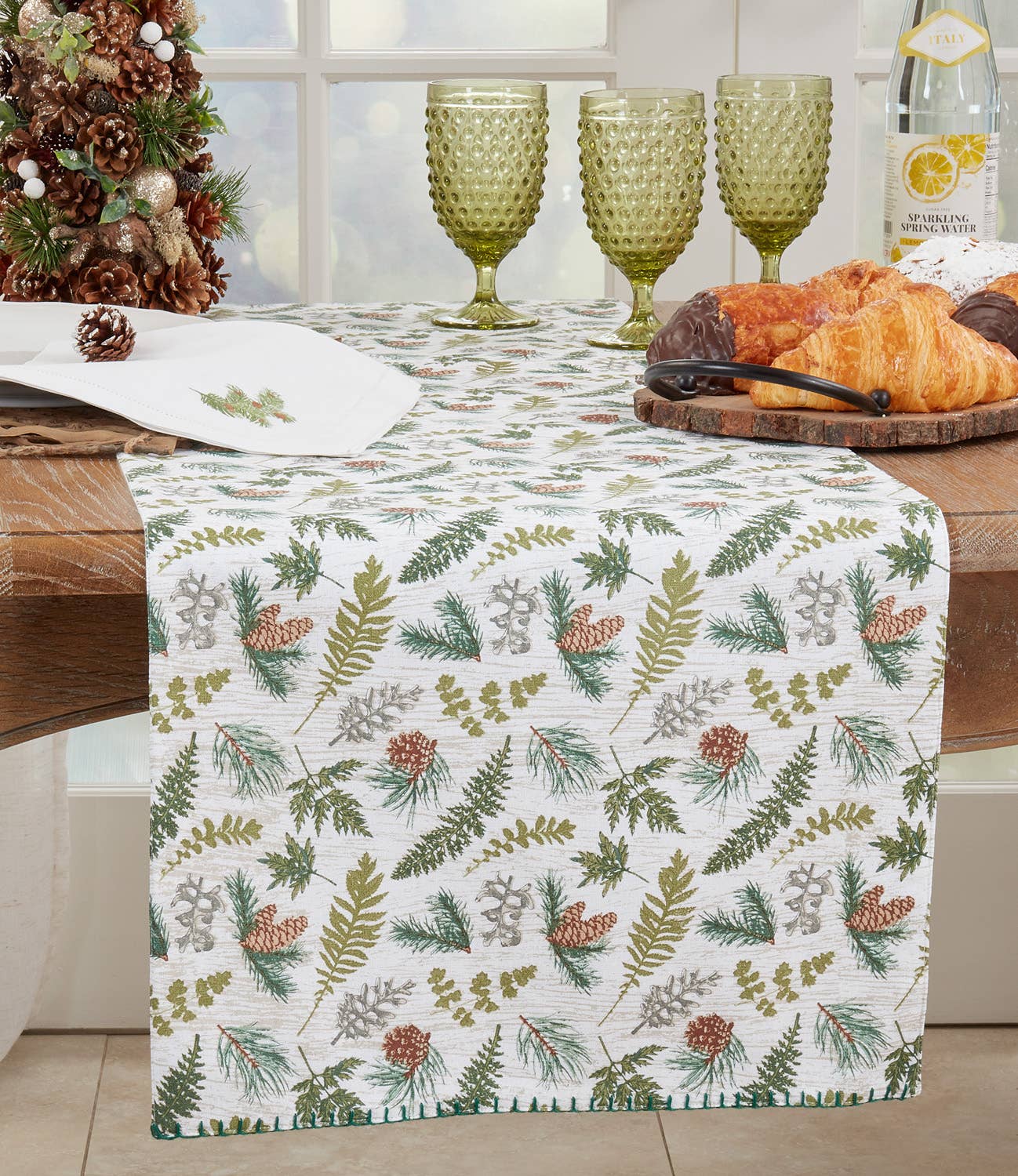 1122 - Forest Foliage Cotton Table Runner