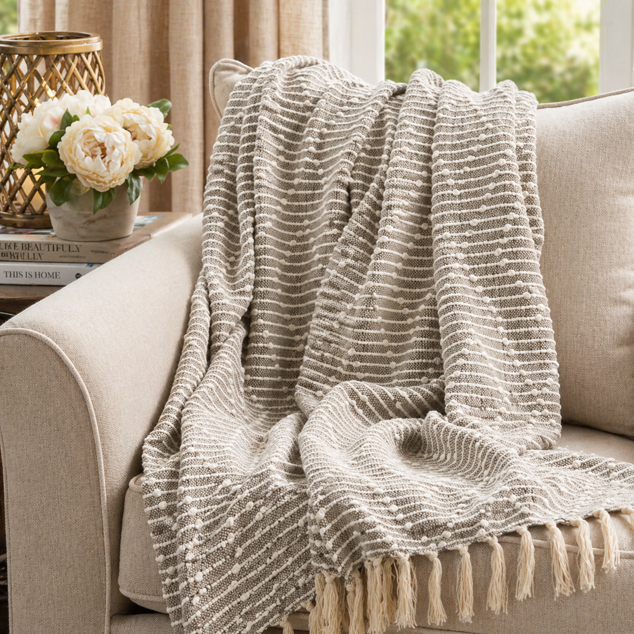 Black Diamond Woven 50x60 Throw Blanket
