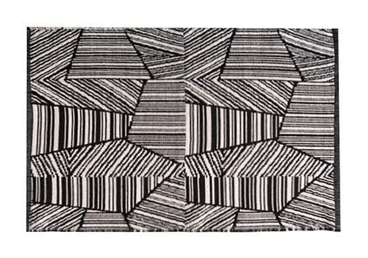 PM0025 - Geometric Design Reversible Woven Black & White Placemat