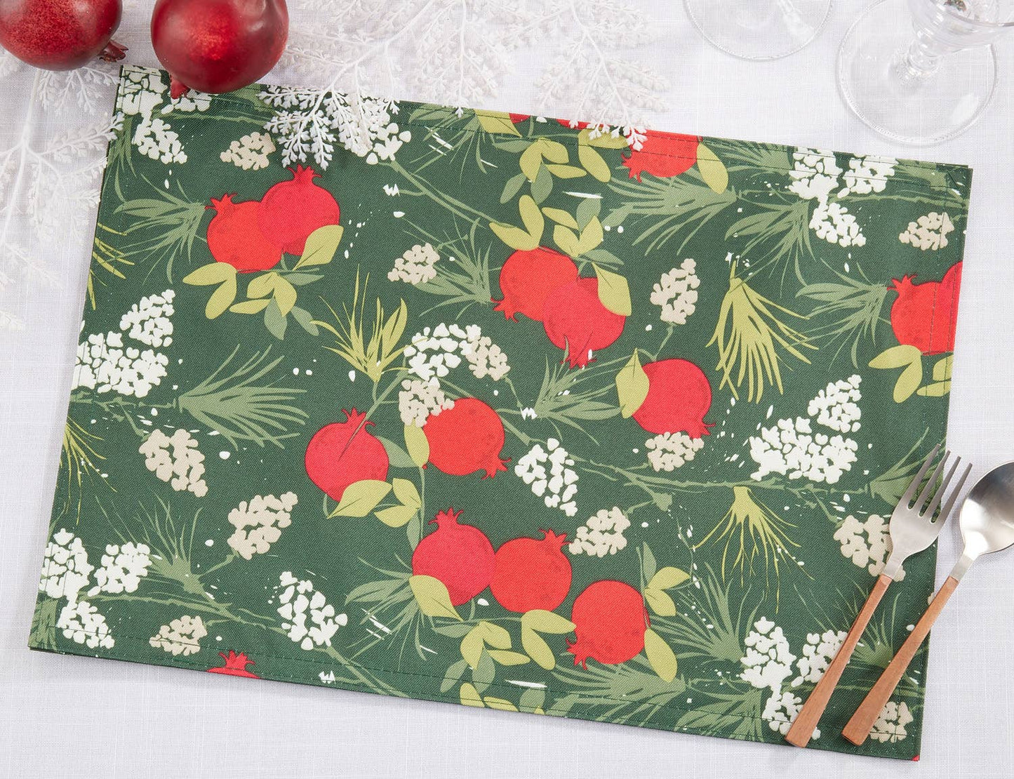 7712 - Pomegranate Holiday Design Green 13x19 Placemat