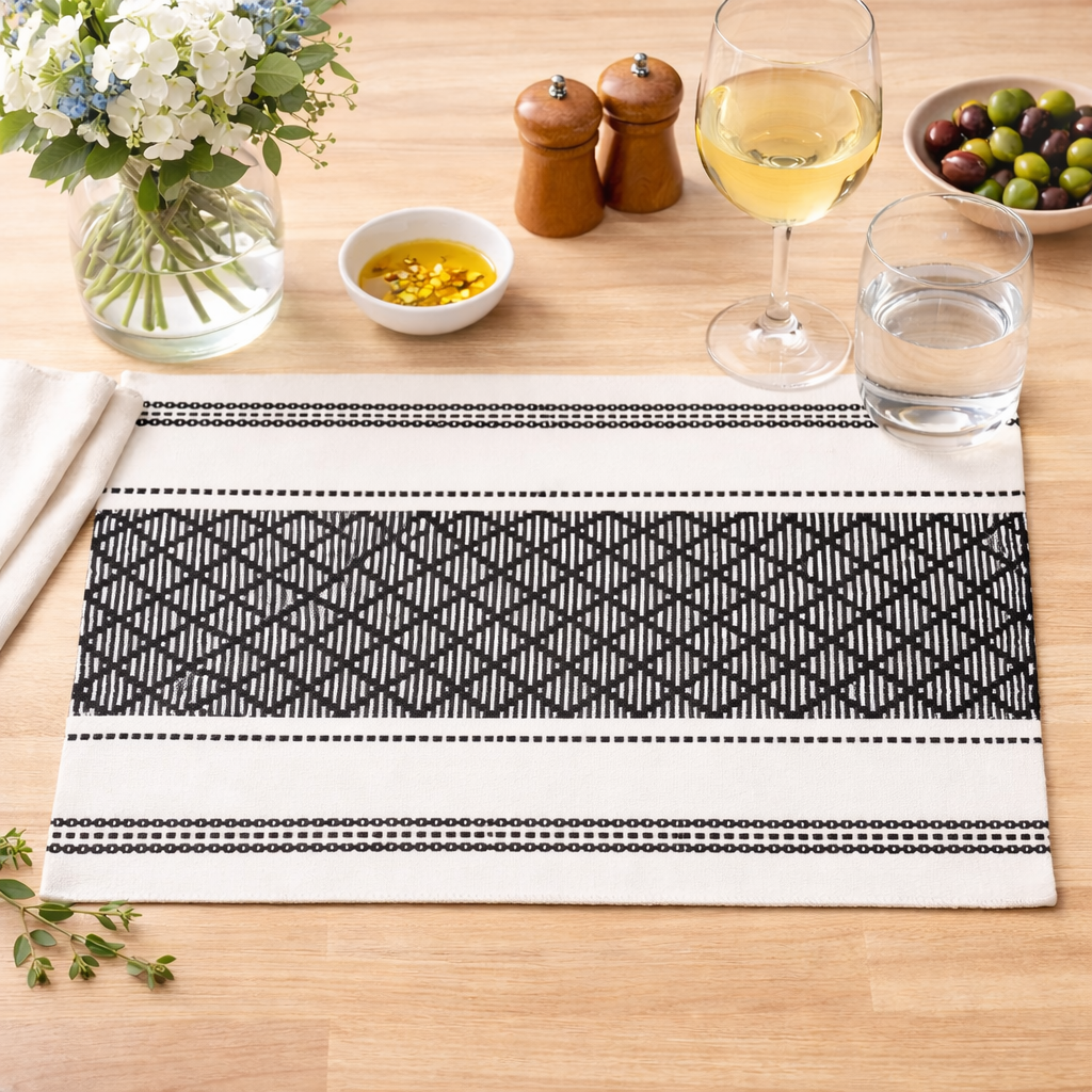 Black Diamond Stitch Cotton Blend 14"x19" Placemat