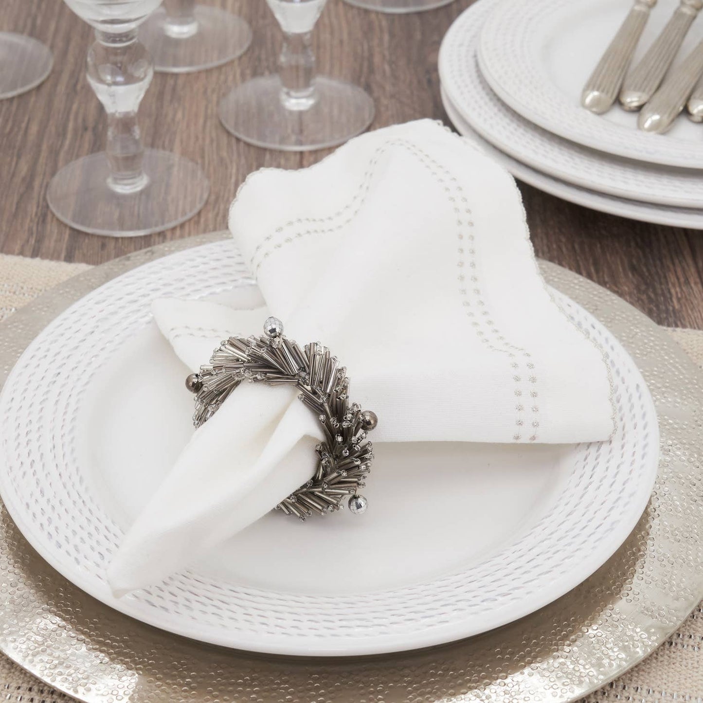 NR593 - Silver Beaded Napkin Ring