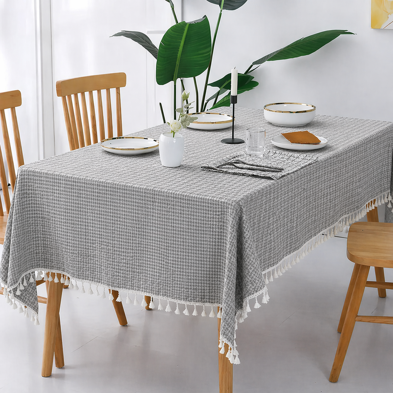 Grey Tiny Houndstooth Cotton Blend Tablecloth with Tassels