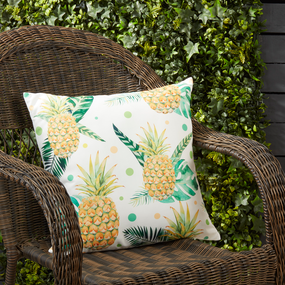 1465 - Pineapple Filled 18" Throw Pillow